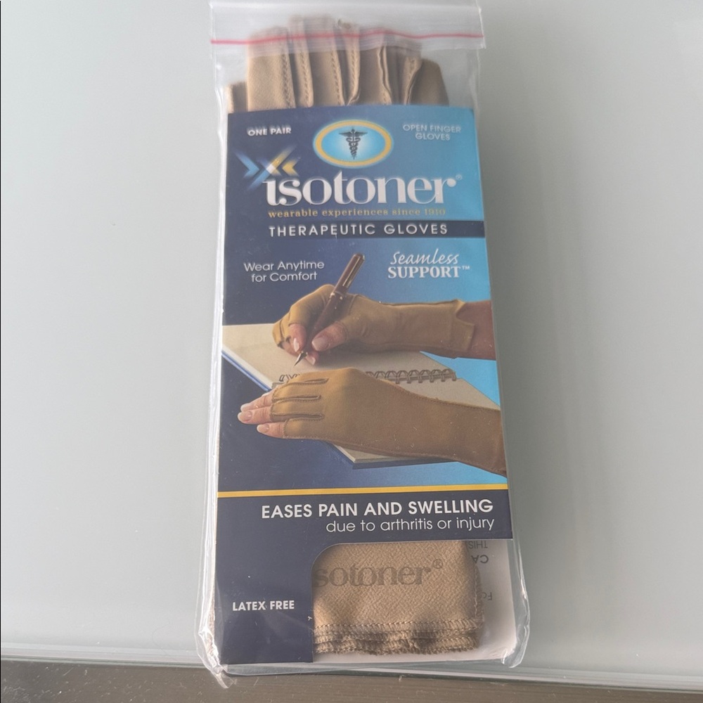 Isotoner Open Finger Gloves in Tan